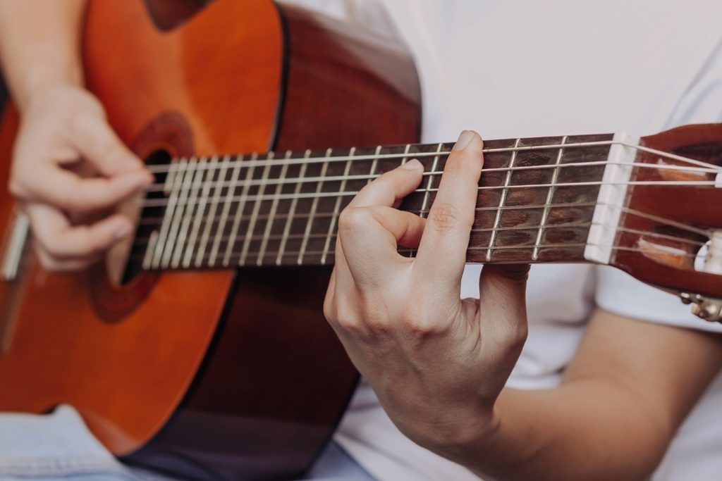 Strumming The Barre Chords